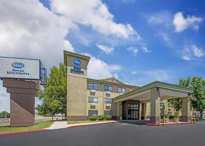 Kid friendly hotel Greentree Inn Albuquerque North I-25